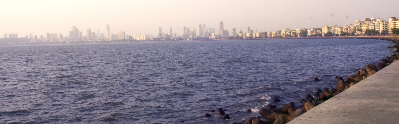 Best Sunset Spots Along Marine Drive, Mumbai