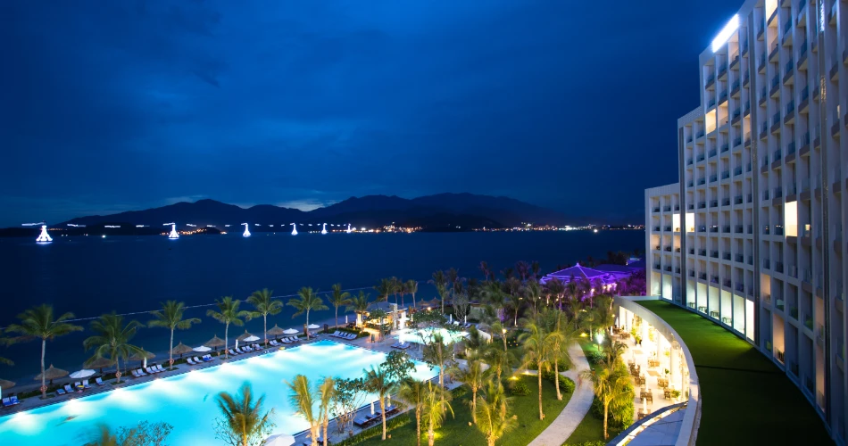 Best Sunset Spots Along Marine Drive, Mumbai