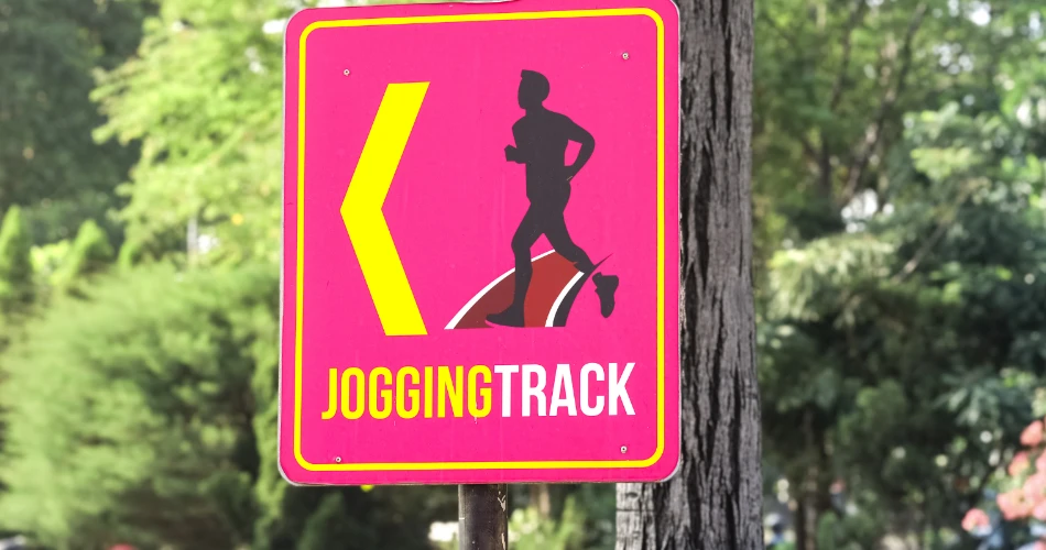 Best Sunset Spots Along Marine Drive, Mumbai