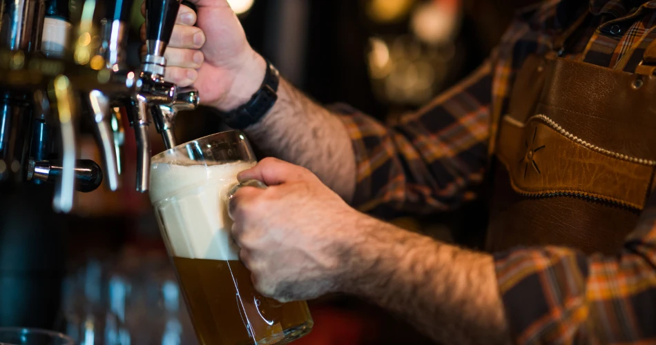 Mumbai'nın Canlı Gece Hayatını Keşfedin